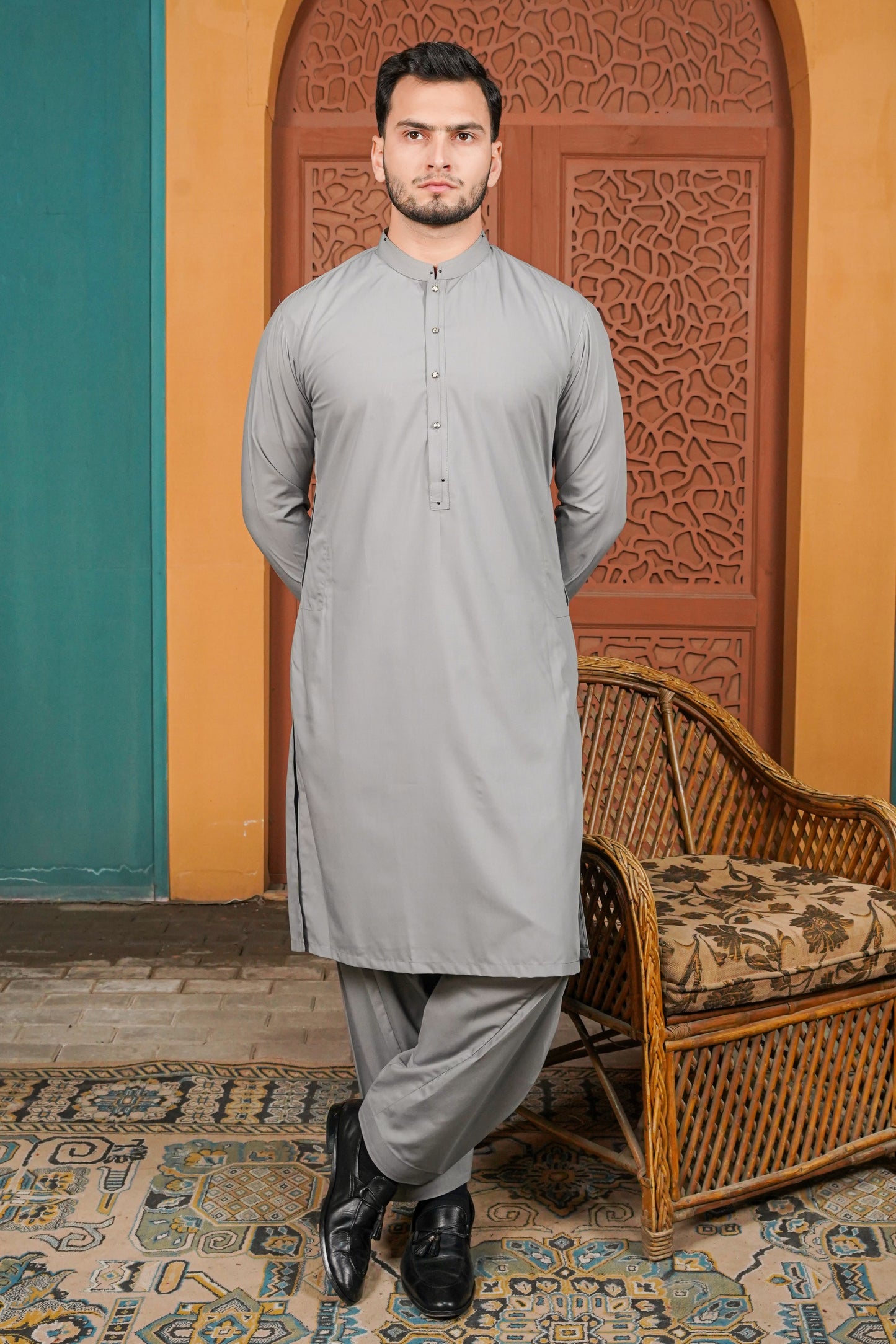 Gray Detailing Kameez Shalwar