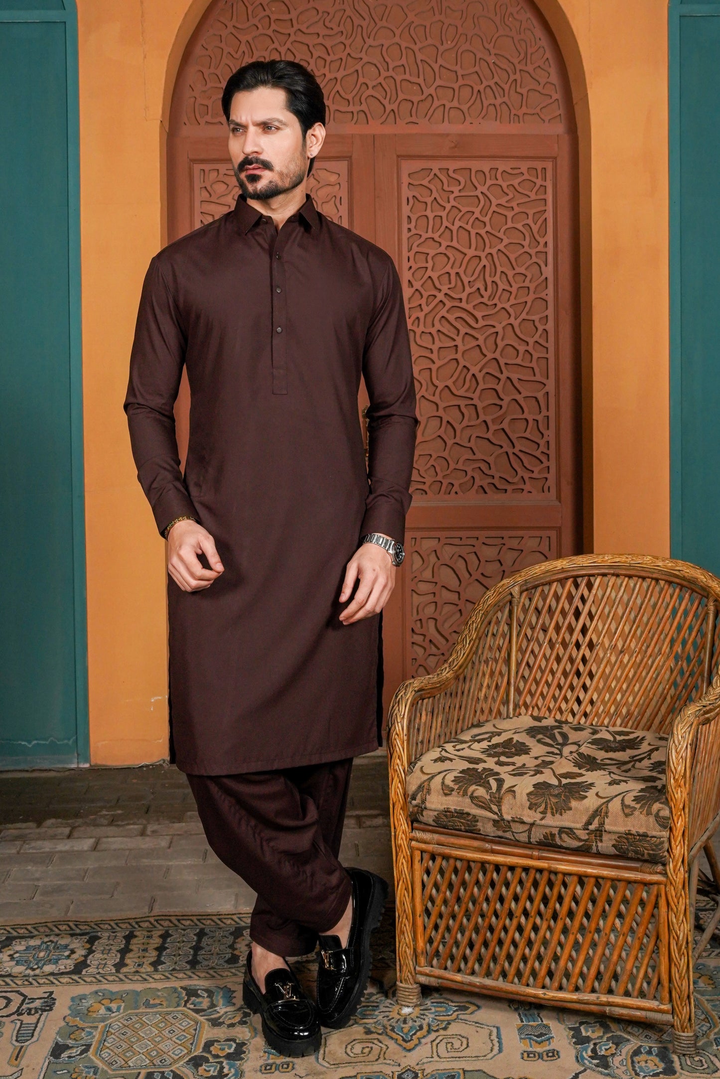 Maroon Detailing Collar Kameez Shalwar