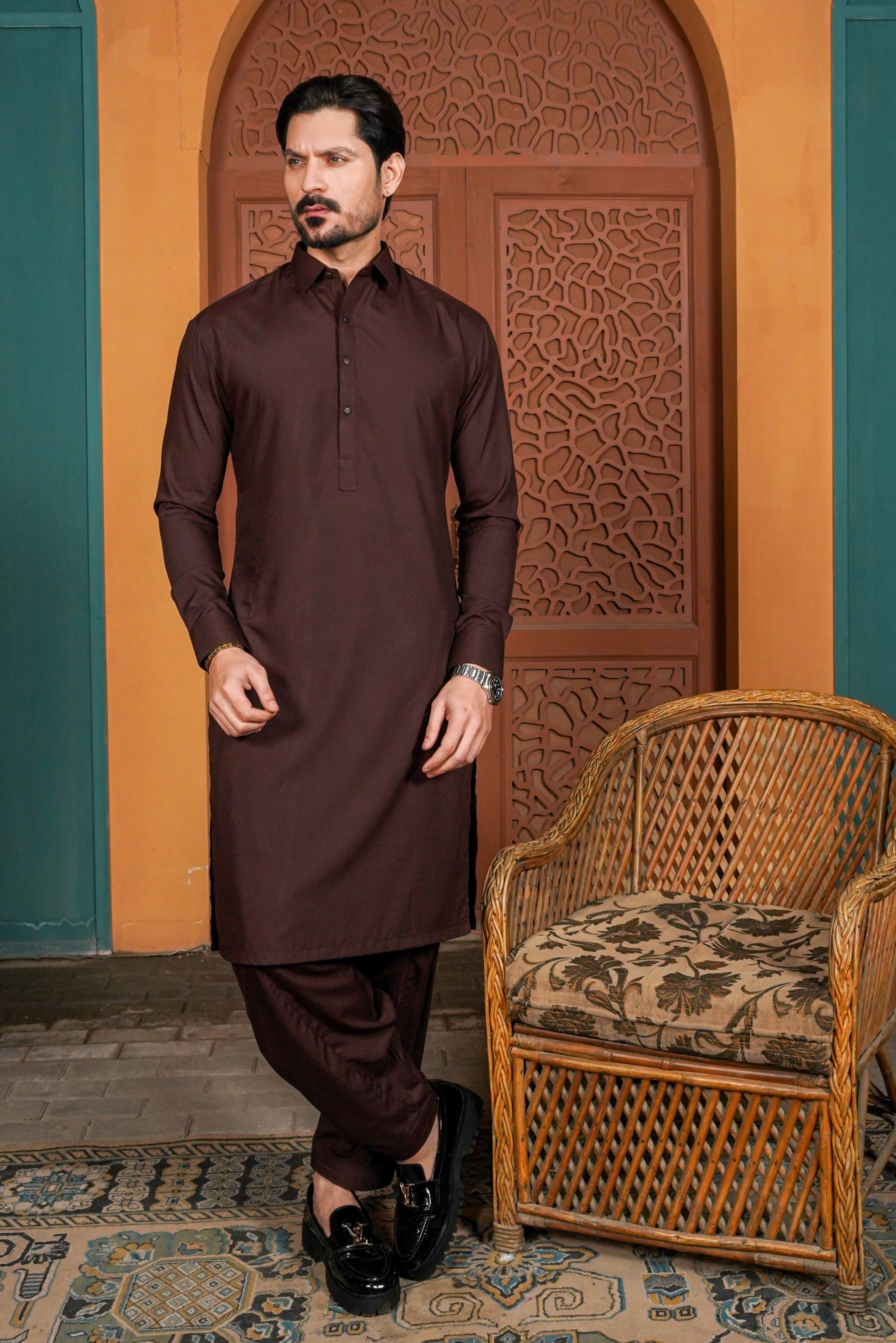 Maroon Detailing Collar Kameez Shalwar