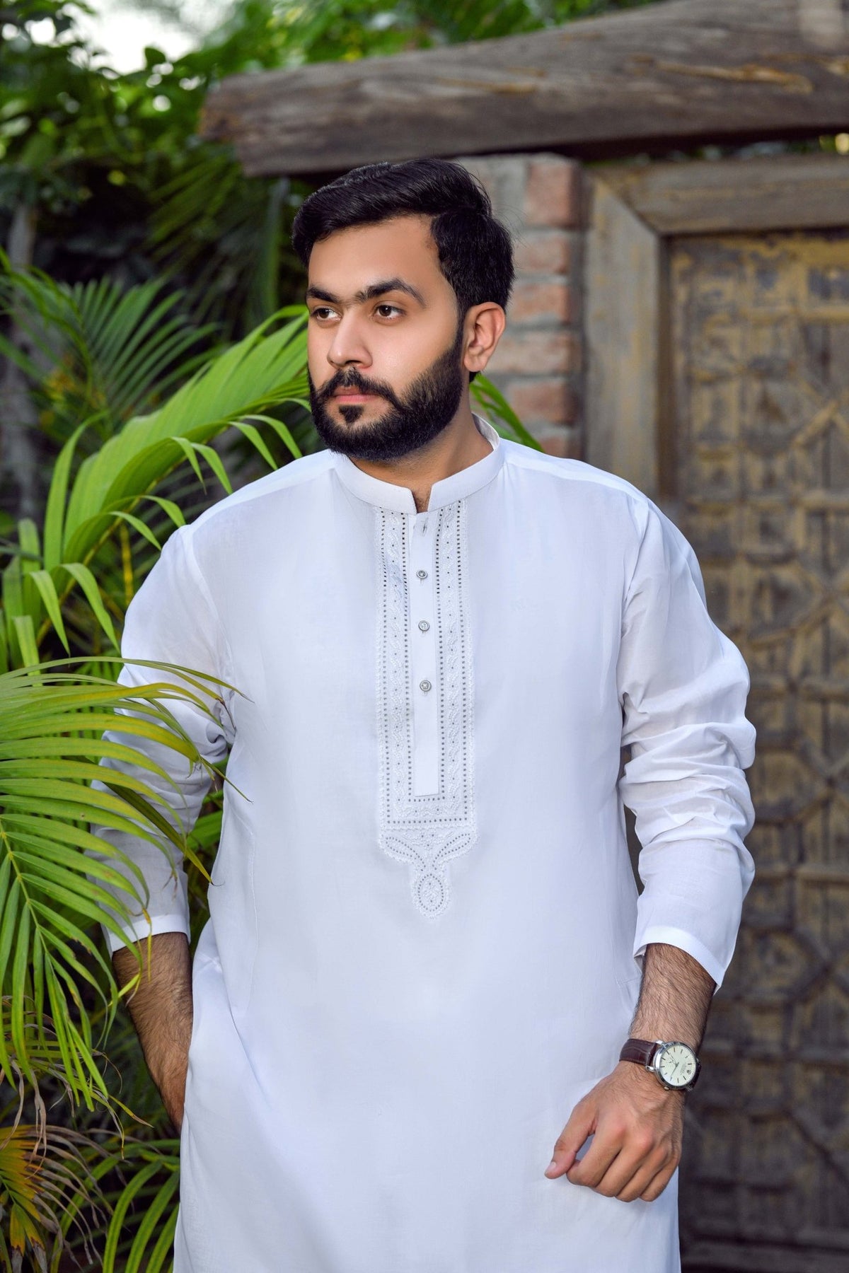 Raees Color Raees Embroidered Collection: Premium Lawn Kurta & Cotton Shalwar