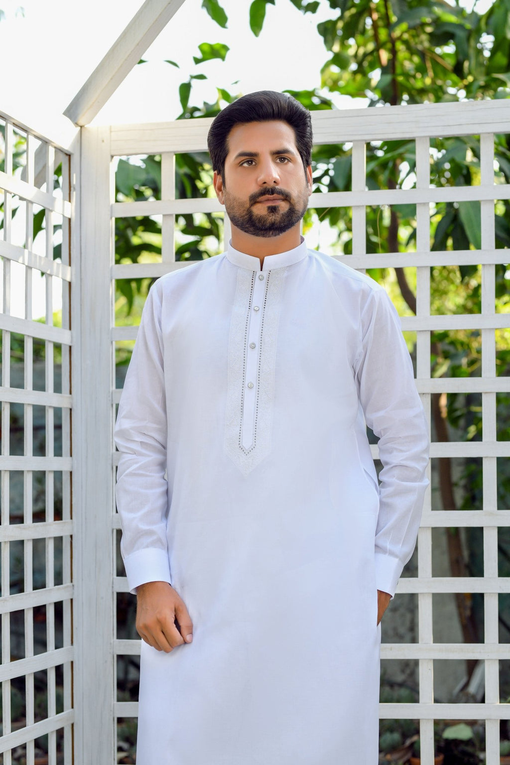 RAEES - Unstitched Embroidered Collection D-5 - Faateh Store